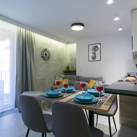 Lägenhet Gorski Przystanek Skalny *